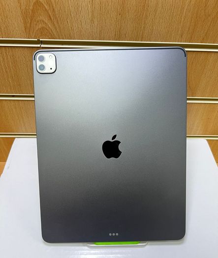 Apple iPad Pro 12.9 5th Gen, M1 128GB WiFi Space Grey