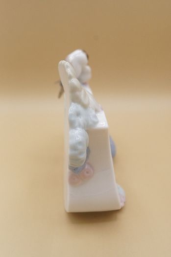 Gorgeous Vintage Love Sign Nao by Lladro.