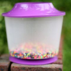 Large Goldfish Bowl with base & lid & Aqua Base Sky Mixed Gravel