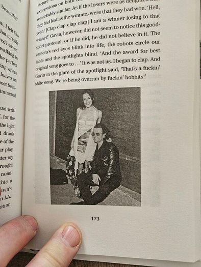 Andrea Corr. Barefoot Pilgrimage. A Memoir. Signed First Edition Hardback With Dustjacket In Very Good Condition.  See Photos For Same.