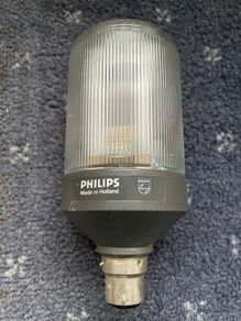 13 W Light bulb