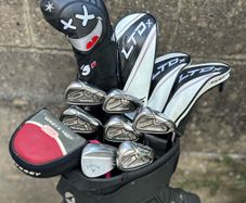 Full set of ladies golf clubs