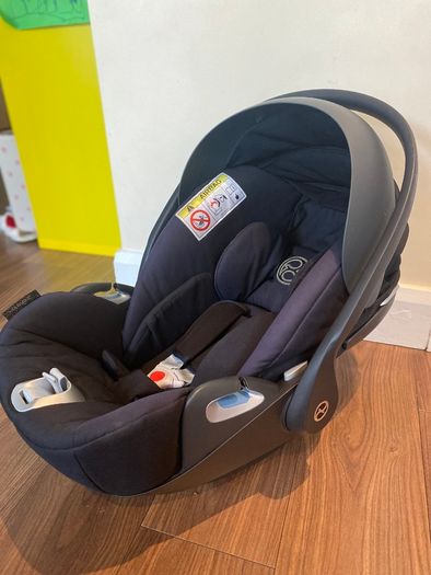 Seat + base | Cybex Cloud Z + Base Z + Newborn Insert