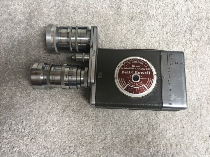 Vintage Bell&Howell 16 mm video camera 200