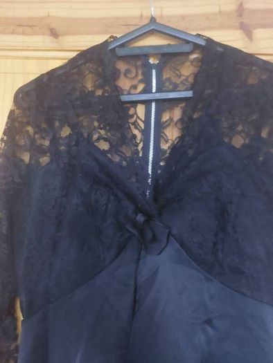 Vintage black lace dress (free post)
