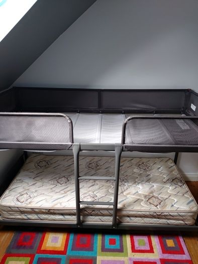 Bunk bed