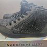 Sketchers girls shoes size UK 2 - (35) Image 3