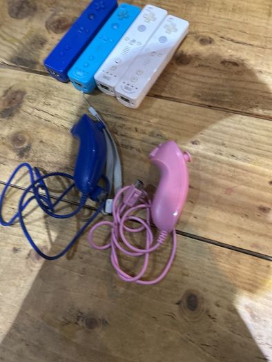 wii controllers