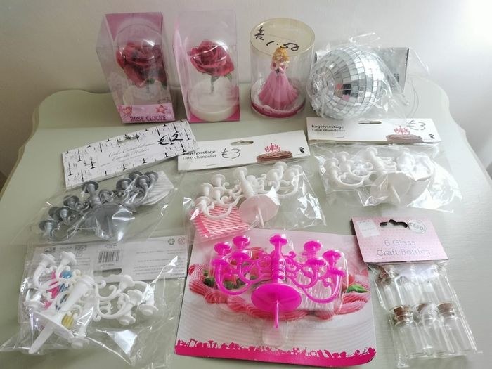 Cake toppers cake decorating