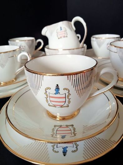 Collectible Arklow Pottery  Barry Family Crest Tea set