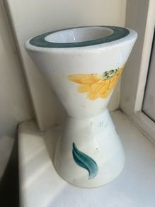 Tealight holder