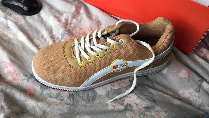 safety shoes