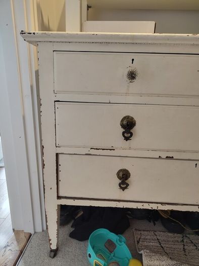 vintage chest of drawers
