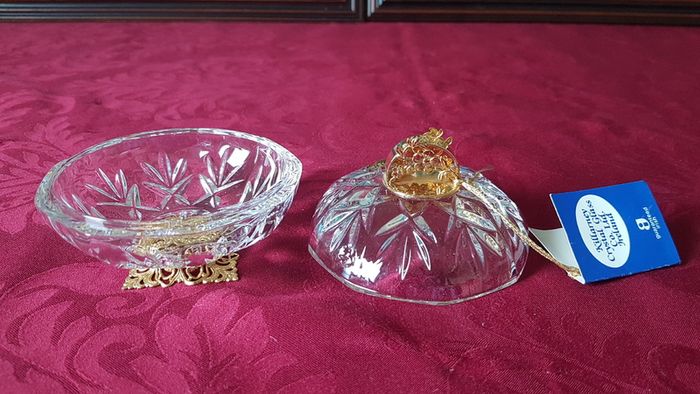 Killarney Crystal Cut Crystal Glass Happy Birthday Lidded Jewelry Dish / Bowl With 24 Carat Gold Cover Handle and Footed Base Finishing Made In Ireland