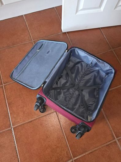 Cabin suitcase