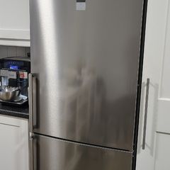 Fridge freezer