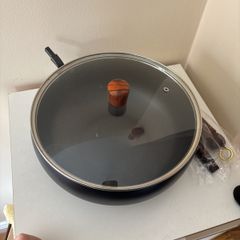Traditional Chinese WOK never used (got as gift)