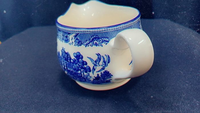 Arklow Pottery Blue Willow pattern cream jug