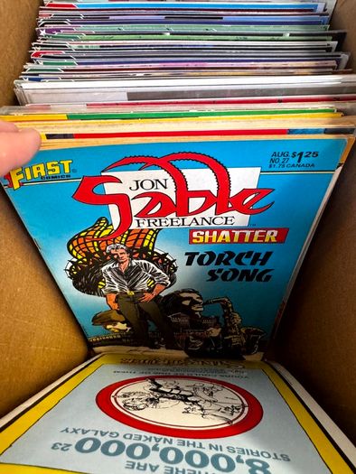 DC, Marvel Long Comic Box w 290 comics for Sale