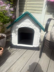 Dog kennel