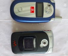 Motorolla vodafone network and Sony Ericcson no Battery rare flip mobile phones, no charger so cant test