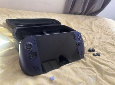 Legion Go S ( Steam OS) 16GB ram Z2GO 120HZ with case and joy caps