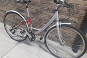 ladies bike( can deliver)
