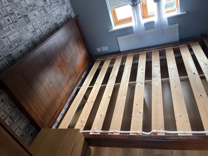 bed frame 7ft /6ft , perfect condition