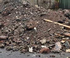 Free Top soil unscreened