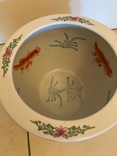 Vintage Chinese Famille Rose/ Rose Medallion Planter