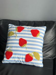 cushion design lite strawberry