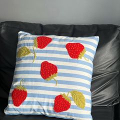 cushion design lite strawberry