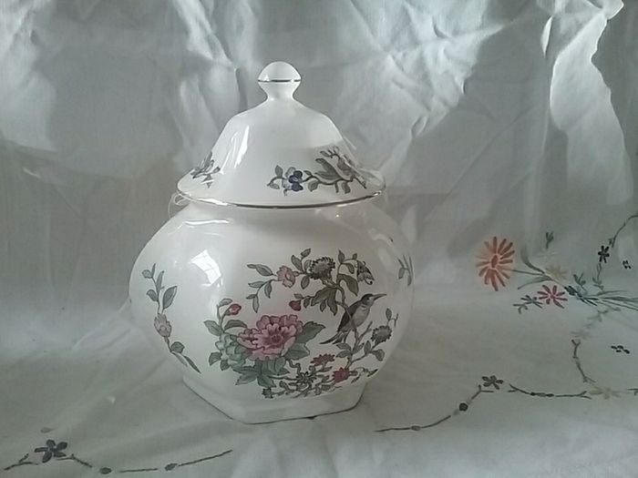 Aynsley Pembroke China