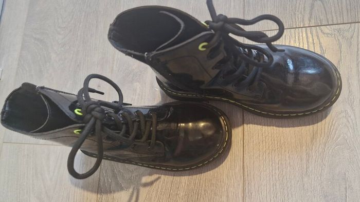 Kids boots