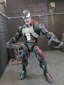 Venom KO Marvel Legends Figure