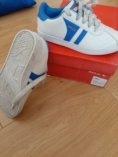 Boys Gola trainers size juniour 11uk