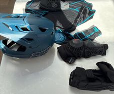 Mountain biking gear