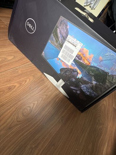 Dell UltraSharp U2722DE 27 QHD USB C Monitor Panel Only Boxed