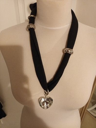 scarf/necklace