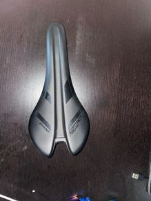 Giant SL forward contact bicycle saddle