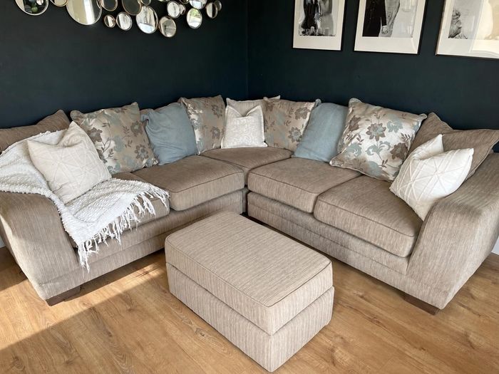 large L shaped corner couch and storage box