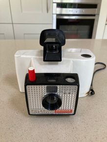 Polaroid Swinger Model 20