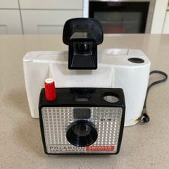 Polaroid Swinger Model 20