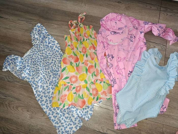 Girl's bundle of clothes