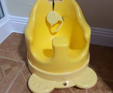 bumbo style baby chair