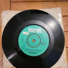 Big Tom and The Mainliners The Old Rustic Bridge / Please Mama Please 7 inch single