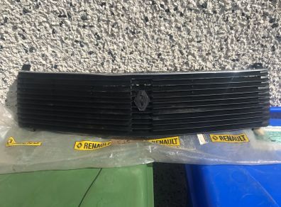 Renault 18 Grill