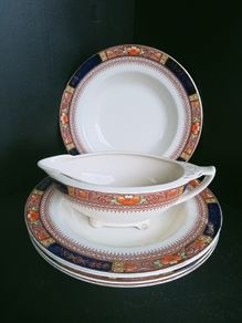 Antique  J.&G.Meakin Sol "Queen Mary" Set