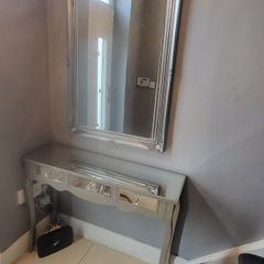 mirror & table