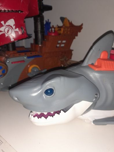 Pirate Ship & Shark Toy Bundle imaginext